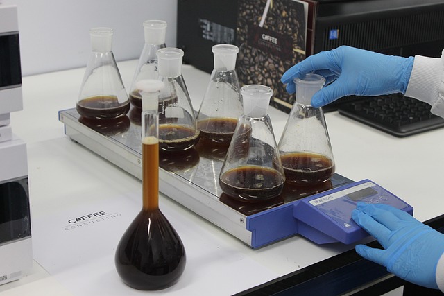 用于制備高彈性、低收縮泡沫填縫劑的聚醚多元醇的分子結(jié)構(gòu)設(shè)計(jì)